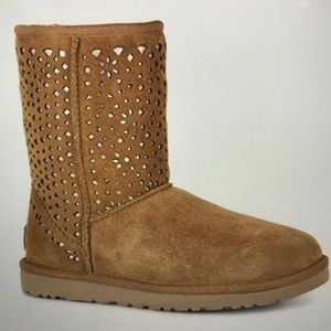 UGG Classic Short Flora Perf boots